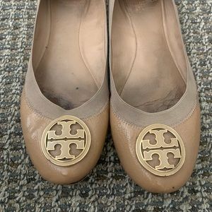 Patent leather Tory Burch Caroline Ballet Flat